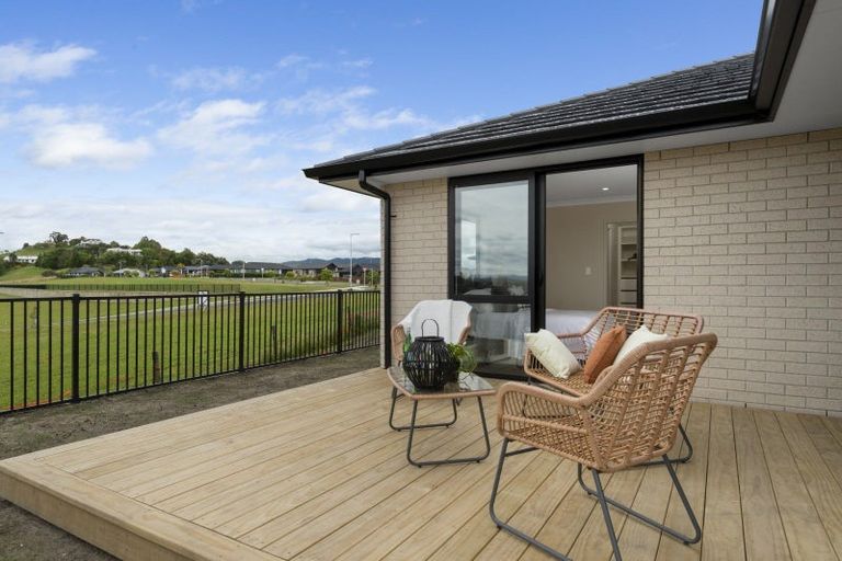 Photo of property in 6 Oyster Place, Omokoroa, 3114