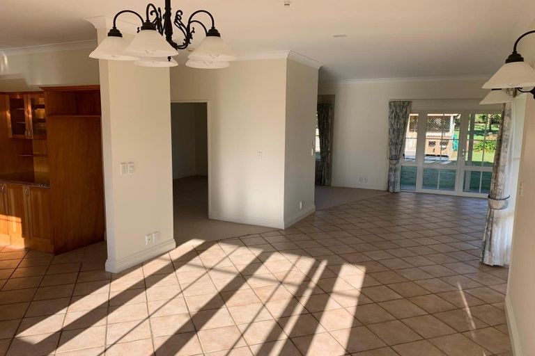 Photo of property in 154 Awa Road, Kumeu, 0891