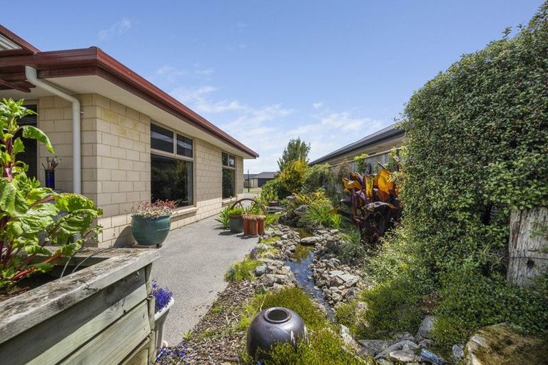 Photo of property in 28 Ara Drive, Redwoodtown, Blenheim, 7201