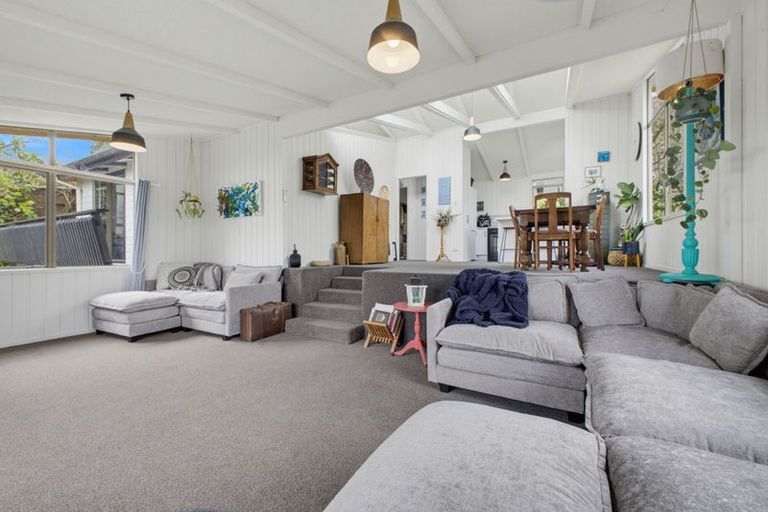 Photo of property in 6 Crownhill Street, Spotswood, New Plymouth, 4310