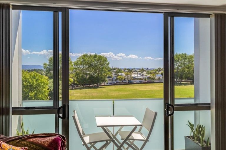 Photo of property in 17 Blake Lane, Dairy Flat, Albany, 0794