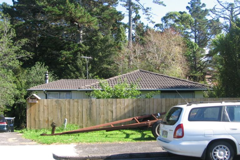 Photo of property in 5 Willowbrook Place, Titirangi, Auckland, 0604