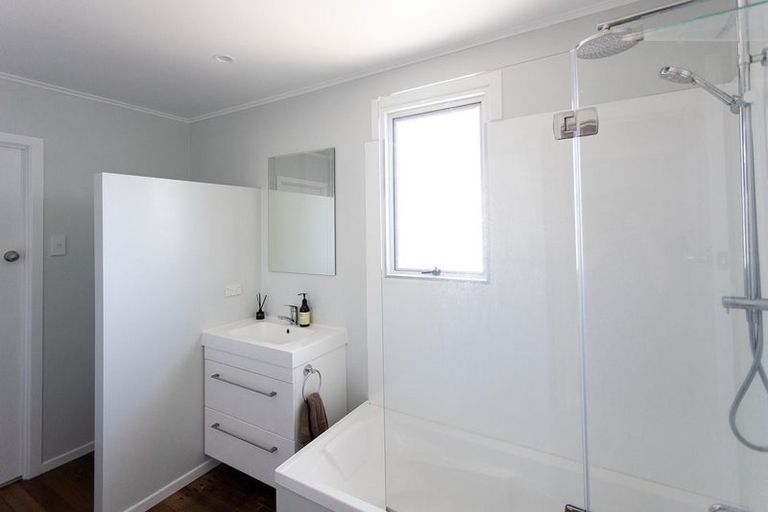 Photo of property in 246 Coronation Avenue, Welbourn, New Plymouth, 4310