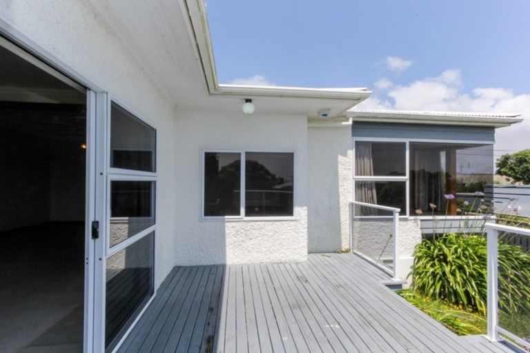 Photo of property in 28 Mclean Street, Strandon, New Plymouth, 4312