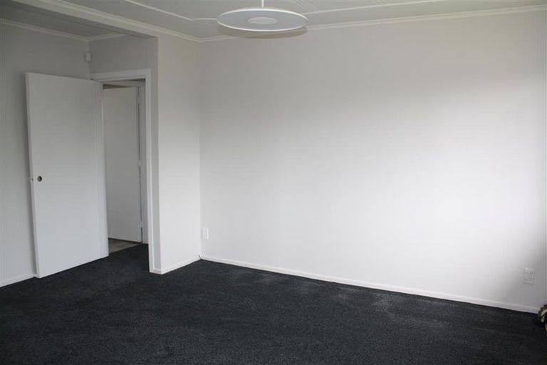 Photo of property in 2 Vine Street, Mangere East, Auckland, 2024