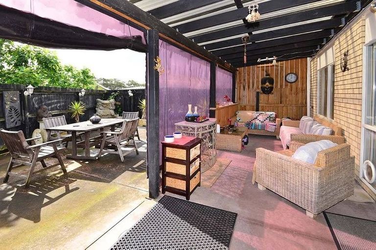 Photo of property in 28 Chic Gardens, Parakai, 0830