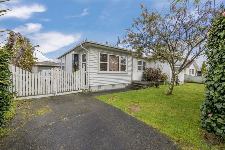 Photo of property in 4 Cornwall Street, Levin, 5510