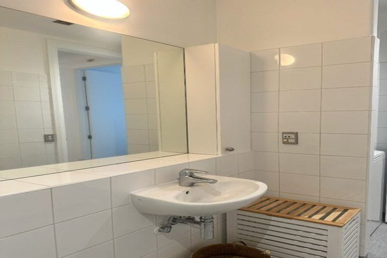 Photo of property in Kelvin House, 7f/16 The Terrace, Wellington Central, Wellington, 6011