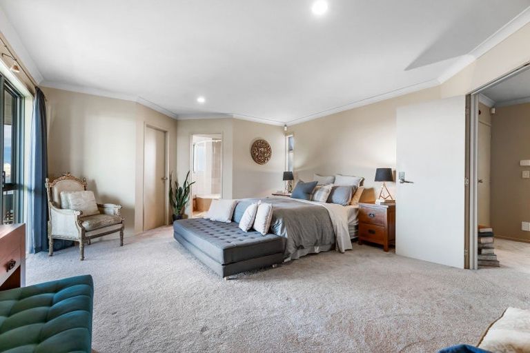 Photo of property in 67 Harbour View Road, Te Atatu Peninsula, Auckland, 0610