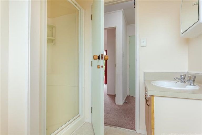 Photo of property in 63 Hassan Drive, Massey, Auckland, 0614