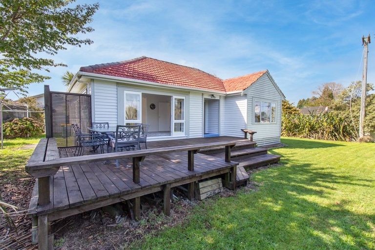 Photo of property in 1 Ngareta Road, Mourea, Rotorua, 3074