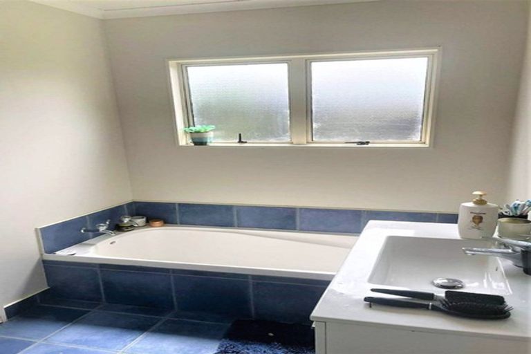 Photo of property in 5 Astrid Court, Awapuni, Palmerston North, 4412