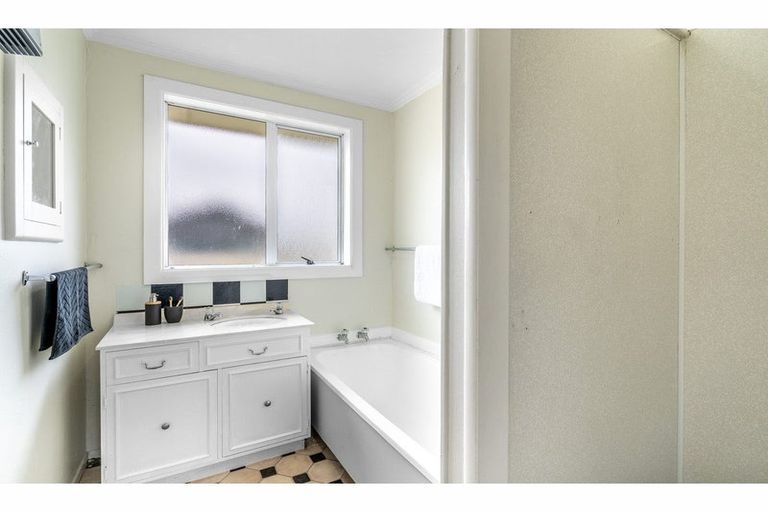 Photo of property in 327 Layard Street, Waverley, Invercargill, 9810