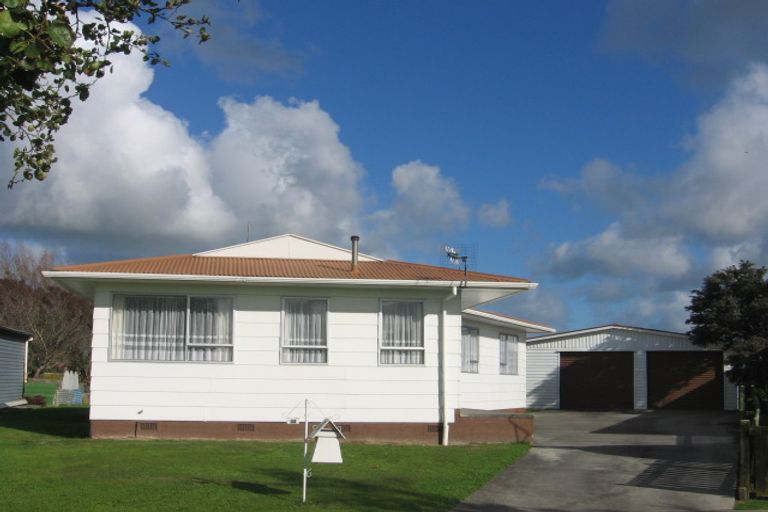 Photo of property in 44 Cascade Crescent, Westbrook, Palmerston North, 4412