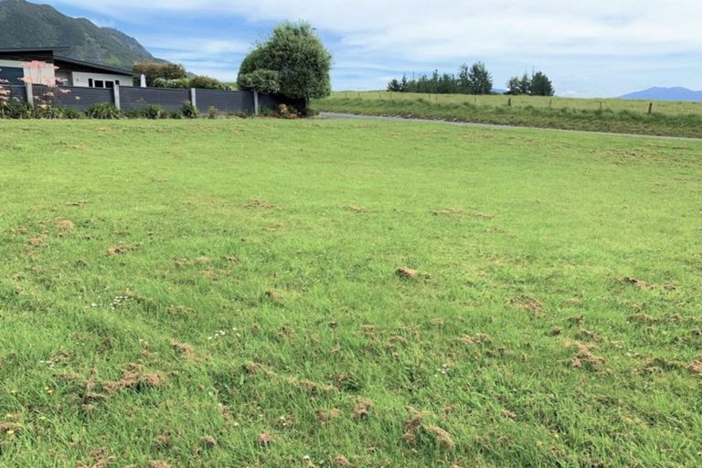 Photo of property in 49 Richmond Road, Pohara, Takaka, 7183