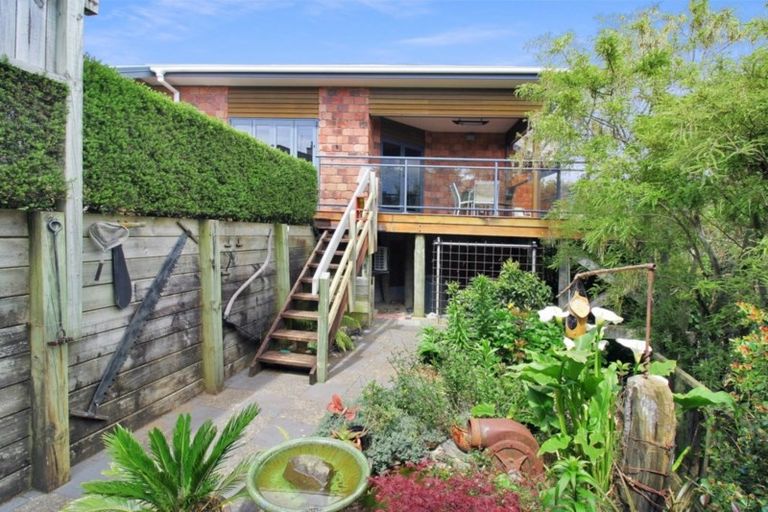 Photo of property in 53 Karamea Street, Whalers Gate, New Plymouth, 4310