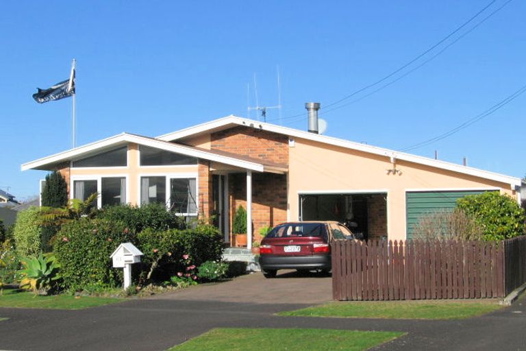 Photo of property in 61 Saint Andrews Terrace, St Andrews, Hamilton, 3200