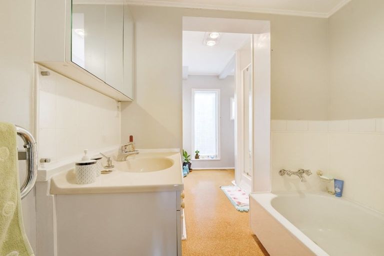 Photo of property in 36 Garfield Avenue, Roslyn, Dunedin, 9010