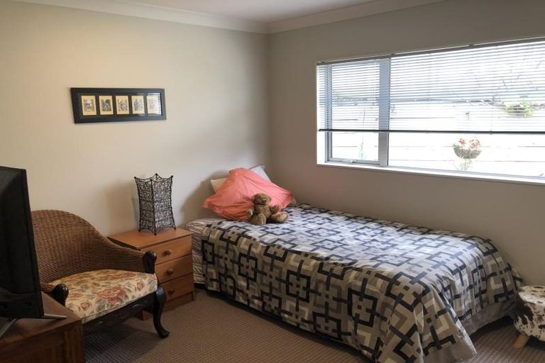 Photo of property in 26 Speldhurst Grove, Stokes Valley, Lower Hutt, 5019