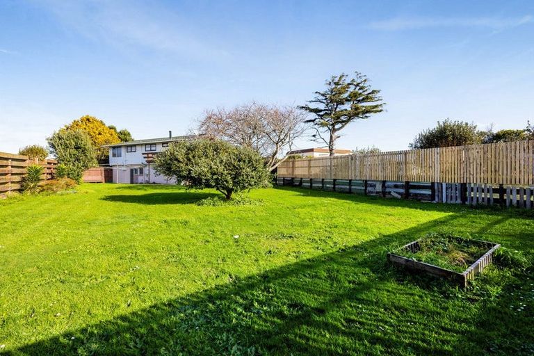 Photo of property in 46 Murray Avenue, Hawera, 4610