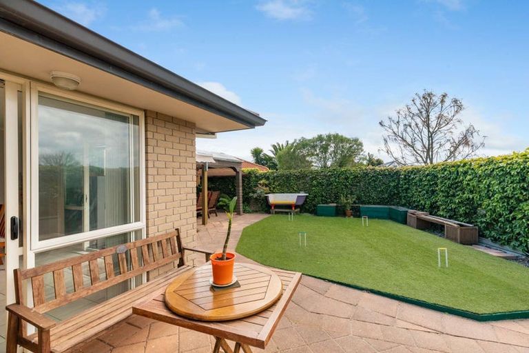 Photo of property in 2 Cresta Drive, Katikati, 3129