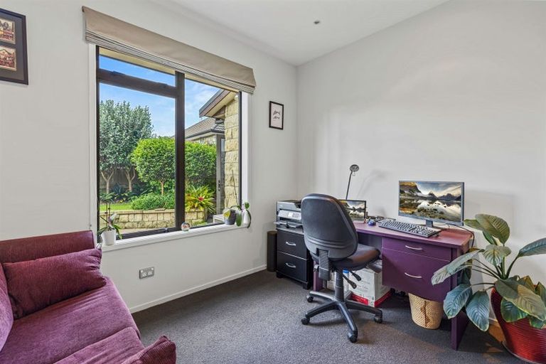 Photo of property in 64 Raukawa Drive, Bethlehem, Tauranga, 3110