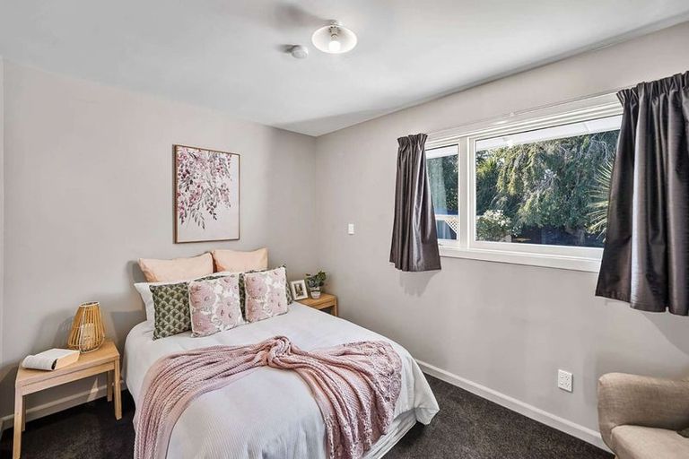 Photo of property in 47 Middlepark Road, Sockburn, Christchurch, 8042