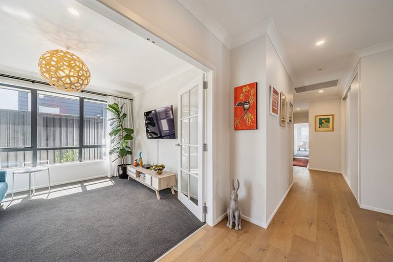 Photo of property in 21 Cynisca Crescent, Wallaceville, Upper Hutt, 5018