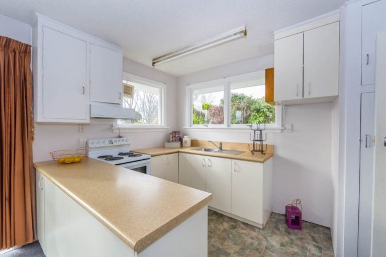 Photo of property in 32 Woodbury Street, Avonhead, Christchurch, 8042