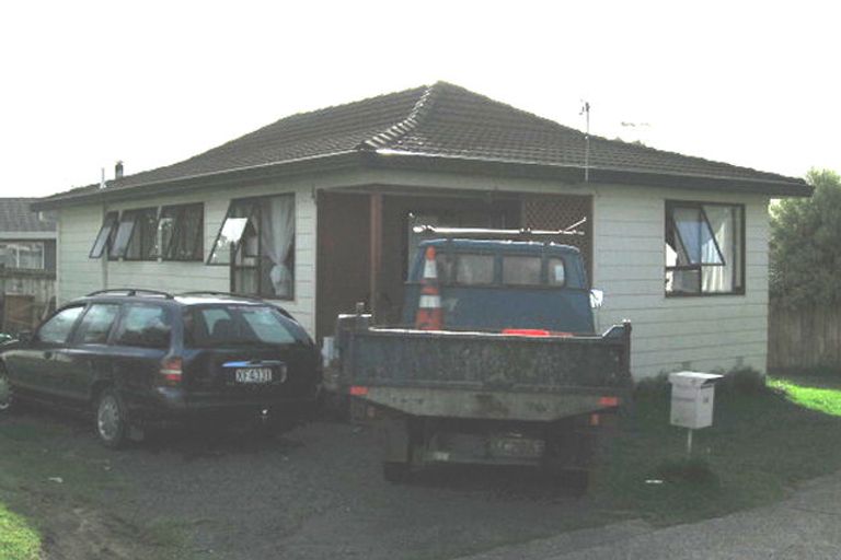 Photo of property in 10 Elisa Lane, Ranui, Auckland, 0612