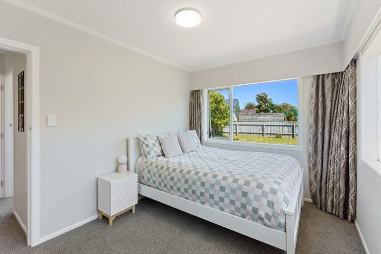 Photo of property in 30a Toru Road, Paraparaumu Beach, Paraparaumu, 5032