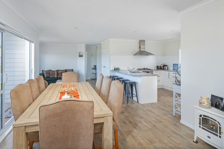 Photo of property in 147 The Fairway, Matarangi, Whitianga, 3592