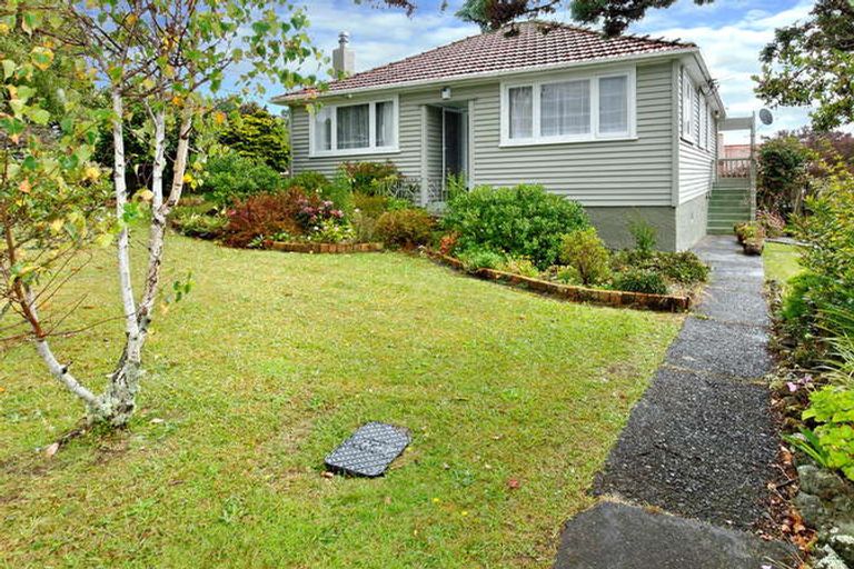 Photo of property in 9 Ambler Avenue, Glen Eden, Auckland, 0602