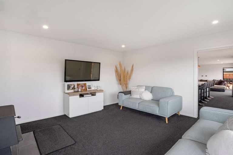 Photo of property in 18 Amur Crescent, Rolleston, 7615