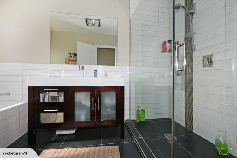 Photo of property in 21 Epuni Street, Hutt Central, Lower Hutt, 5011