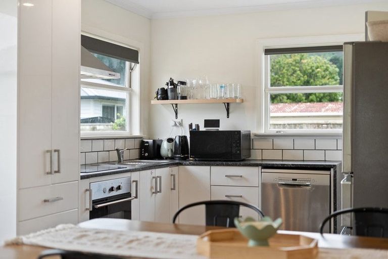 Photo of property in 42 Donnelley Drive, Wainuiomata, Lower Hutt, 5014