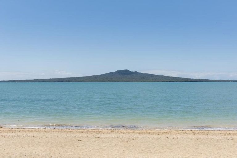 Photo of property in 2/1 Rata Road, Devonport, Auckland, 0624