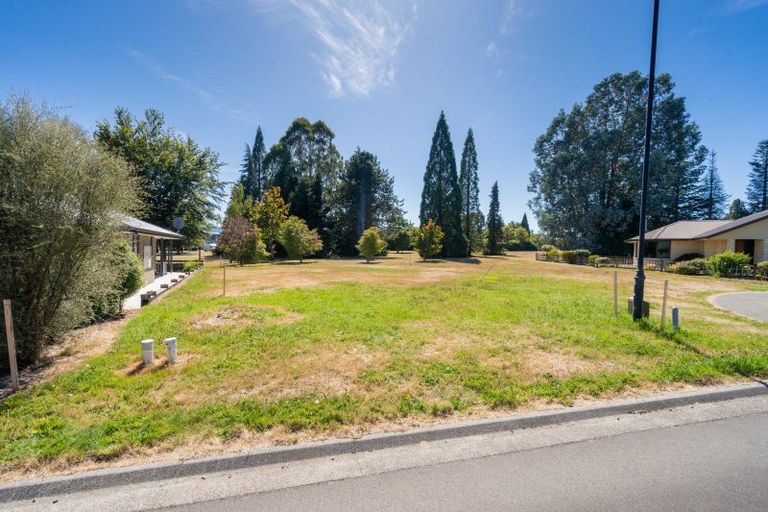 Photo of property in 14 Harrison Court, Te Anau, 9600