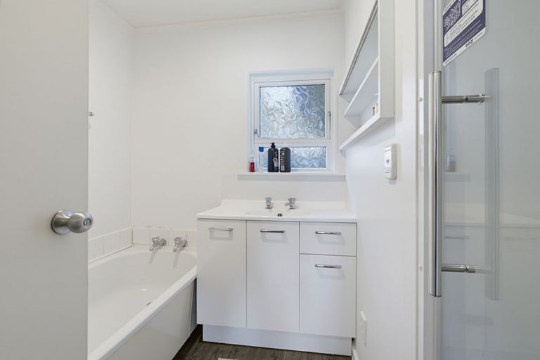 Photo of property in 5a Gordon Road, Western Heights, Rotorua, 3015