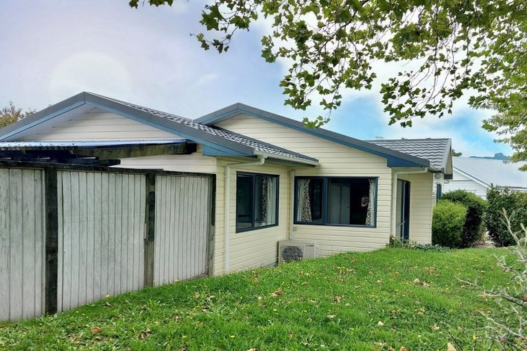 Photo of property in 1 Messines Avenue, Silverstream, Upper Hutt, 5019