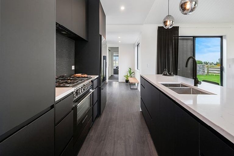 Photo of property in 11 Kara Place, Wharewaka, Taupo, 3330