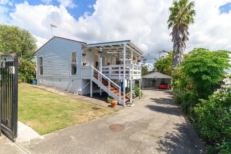 Photo of property in 1/21 Captain Scott Road, Glen Eden, Auckland, 0602