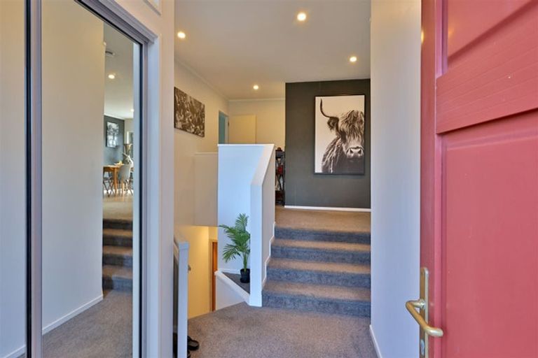 Photo of property in 62 Vintage Drive, Henderson, Auckland, 0612