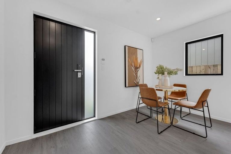 Photo of property in 8 Peara Place, Henderson, Auckland, 0610