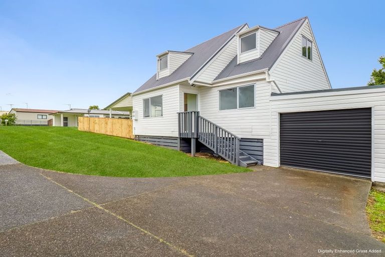 Photo of property in 1/24 Solveig Place, Randwick Park, Auckland, 2105