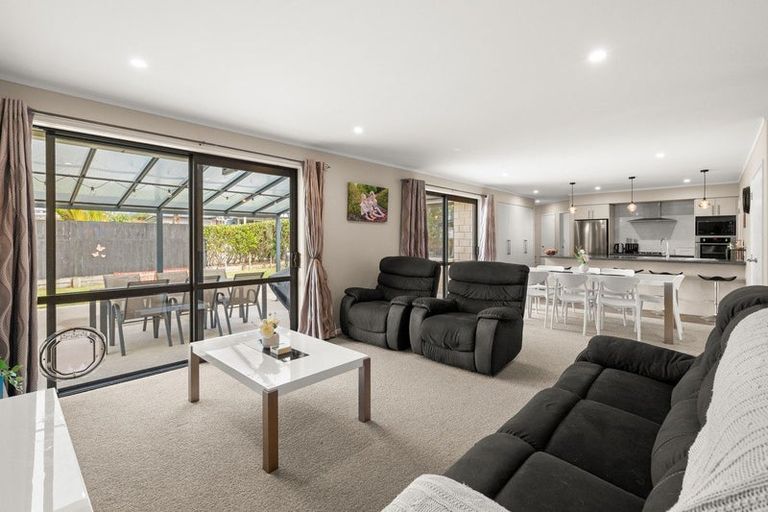 Photo of property in 3 Lakeside Terrace, Omokoroa, 3114