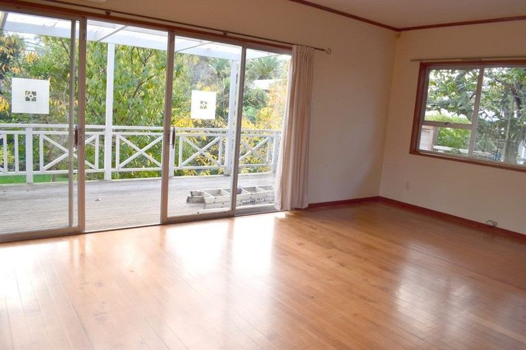Photo of property in 11 Penzance Road, Mairangi Bay, Auckland, 0630