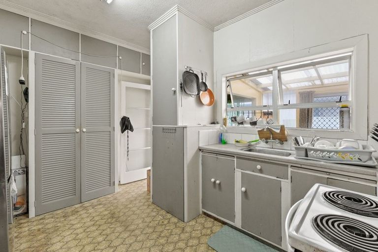 Photo of property in 305 Kahutia Street, Gisborne, 4010