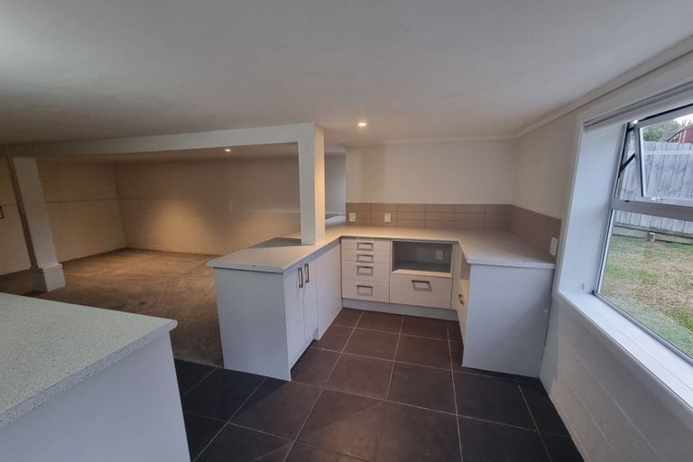 Photo of property in 1/31 Rangatira Road, Birkdale, Auckland, 0626