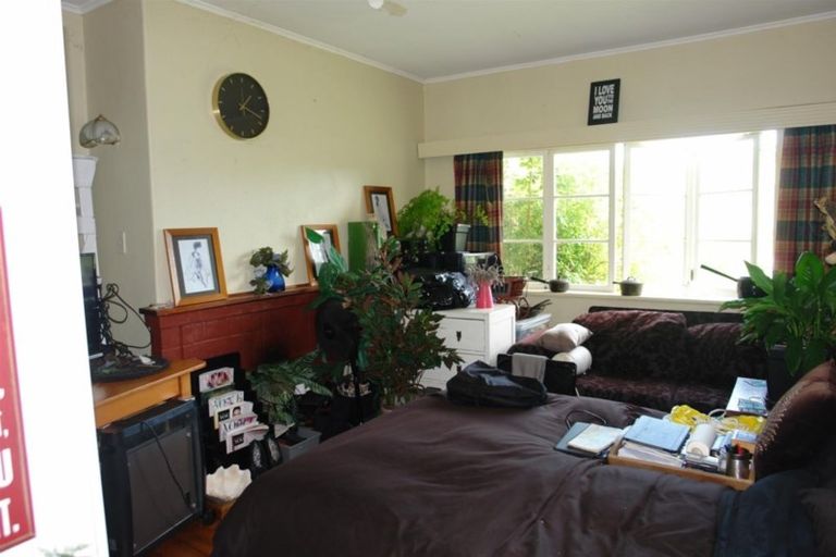 Photo of property in 22 Egmont Street, Patea, 4520